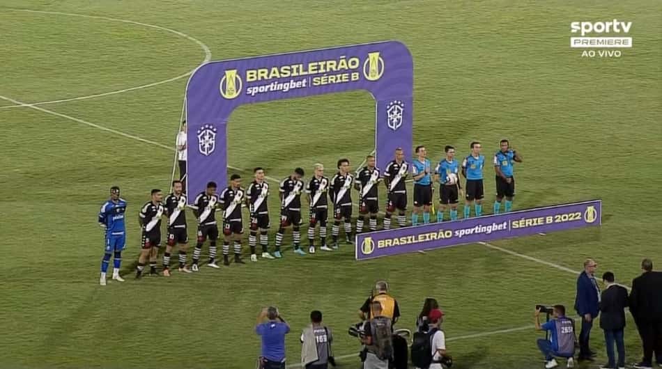 Sem uniforme de jogo em tempo, Náutico atrasa jogo contra o Vasco