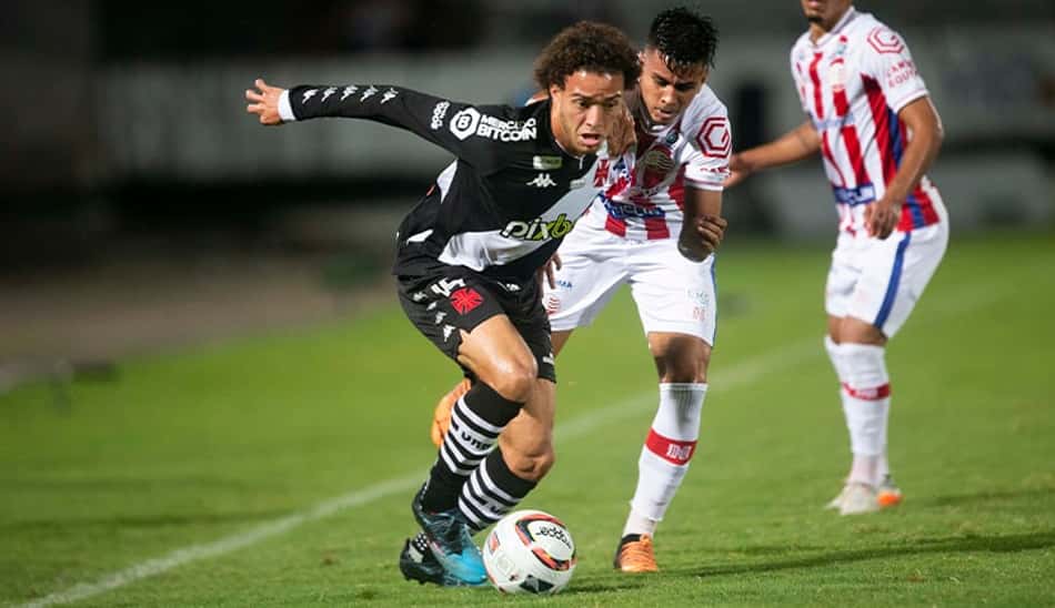 Confusão no jogo entre Náutico e Vasco viraliza na web