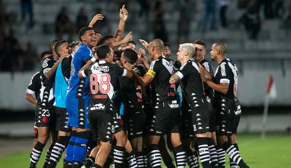 Invencibilidade recorde, mas sem acesso: o que o Náutico de 2021 pode ensinar ao Vasco de 2022
