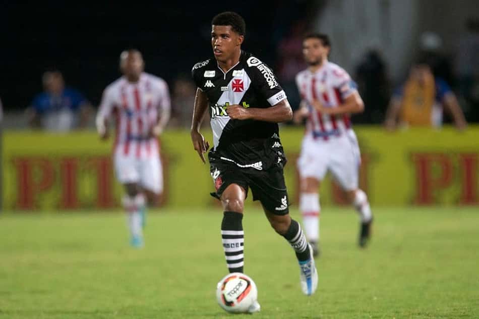 Renovação de Andrey com o Vasco está estagnada; contrato atual termina ano que vem