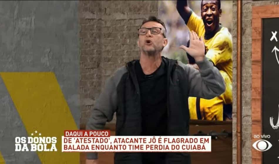 Neto fica 'pistola' e ironiza ida de Jô ao pagode: 'Acho que foi fazer freela, deve estar pouco o salário'