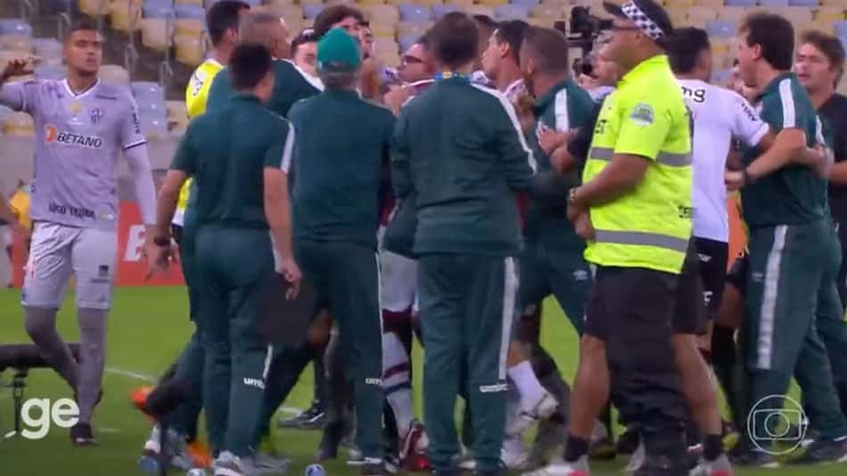 Confusão e chuva de gols: jogo entre Fluminense e Atlético-MG bomba nas redes sociais