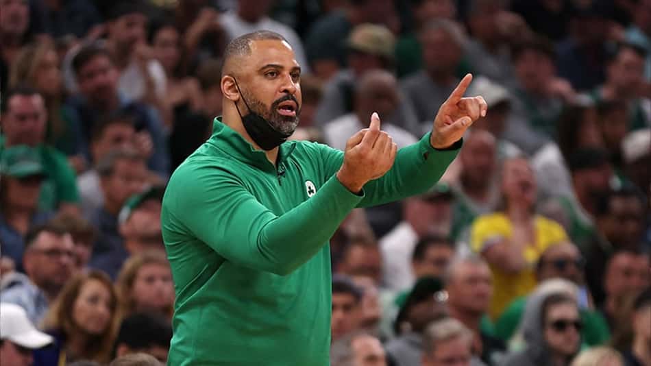 Finais NBA: técnico dos Celtics fala em analisar erros e elogia pivôs após vitória no jogo três contra Warriors