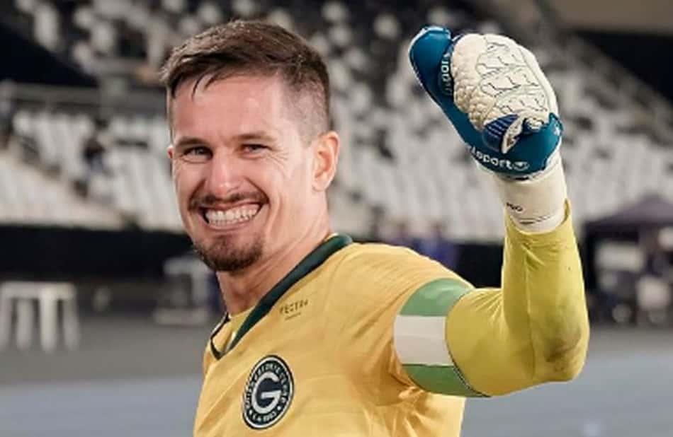 Destaque do Goiás, Tadeu fala sobre o seu momento, Seleção Brasileira, propostas e planos para a carreira