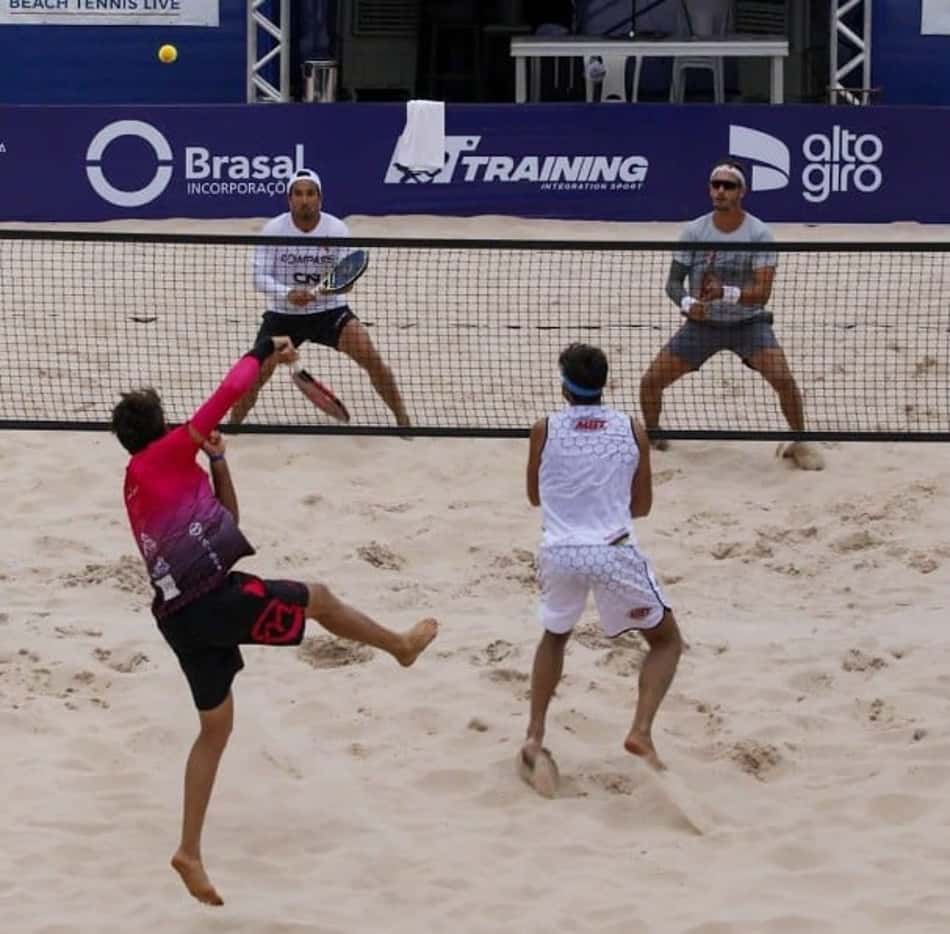 Ralff Abreu e Chaparro derrubam dupla com campeão mundial e avançam em Uberlândia (MG)
