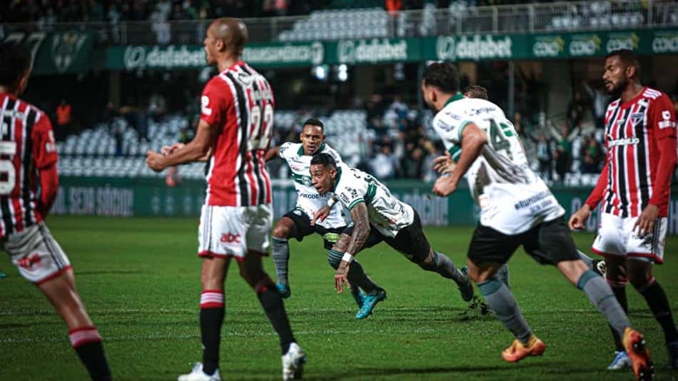 ATUAÇÕES: Luan surpreende, Calleri marca, e Luciano deixa a desejar em empate do São Paulo; veja notas