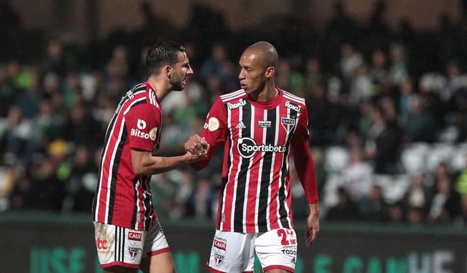 Problemas na defesa? São Paulo sofreu gols em quase todas as rodadas do Brasileirão