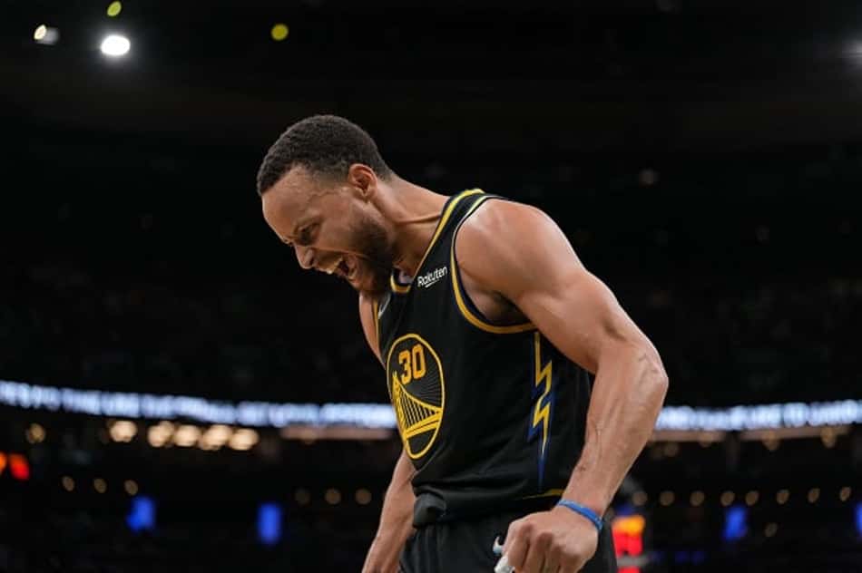 Curry faz 43 pontos, Warriors bate Celtics e empata final da NBA