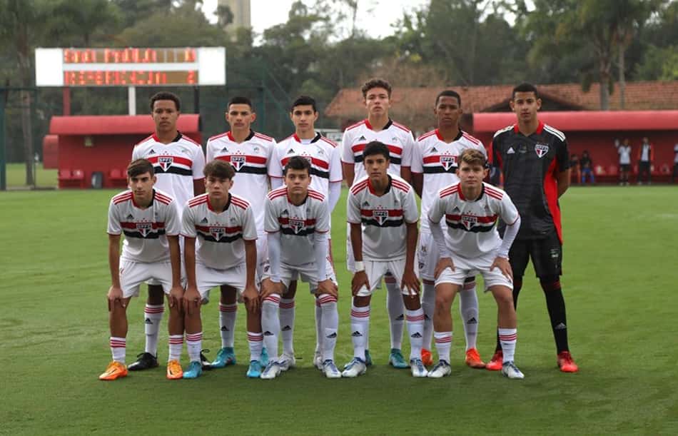 Sub-15 e Sub-17 do São Paulo encerram primeira fase do Campeonato Paulista invictos