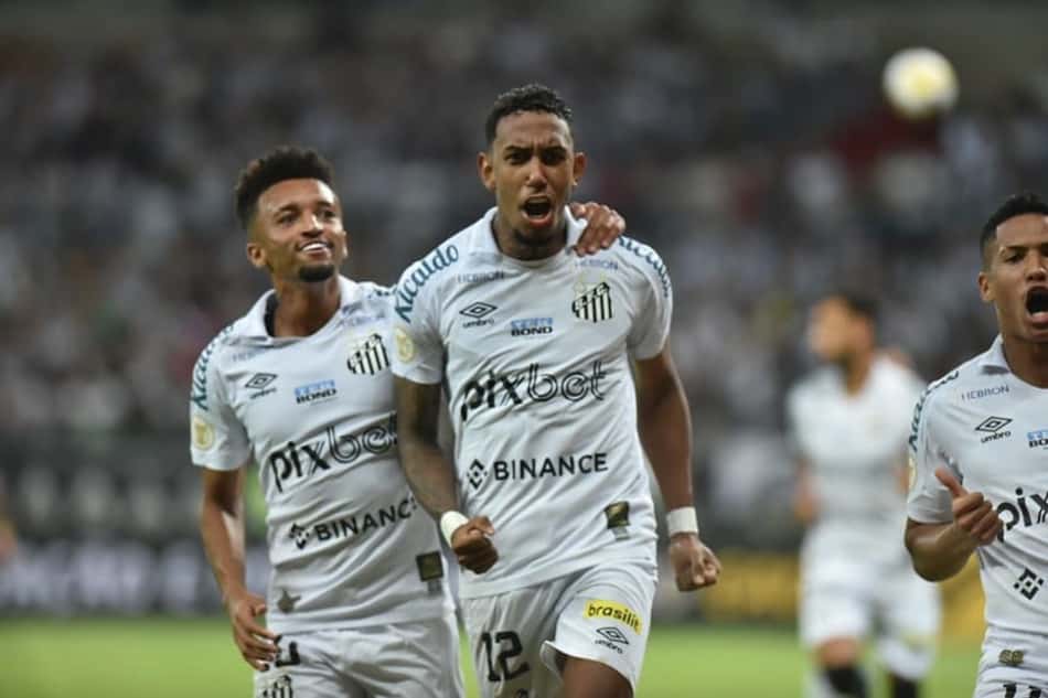 Rwan valoriza empate do Santos com um a menos: 'Time foi corajoso'