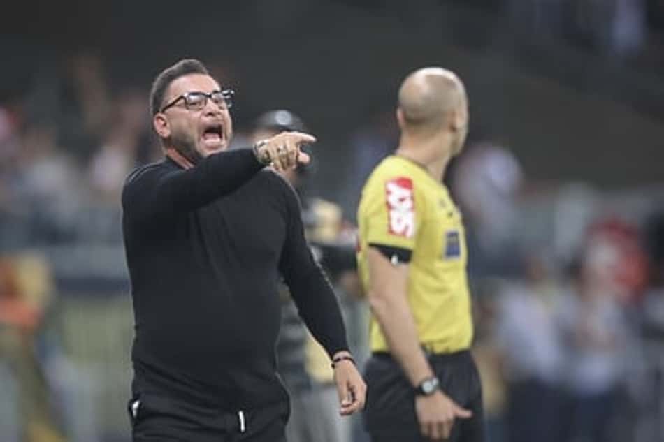 Turco Mohamed diz que Galo não teve uma 'semana boa' e entende bronca da torcida atleticana