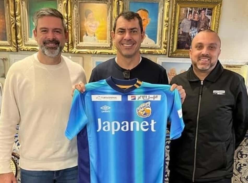 Ex-Corinthians, Carille acerta com clube da segunda divisão do Japão
