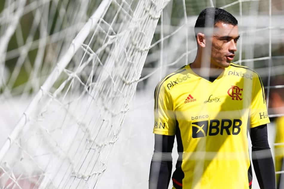 Além de Arrascaeta, Dorival Júnior tem retorno de importante jogador em seu primeiro treino no Ninho