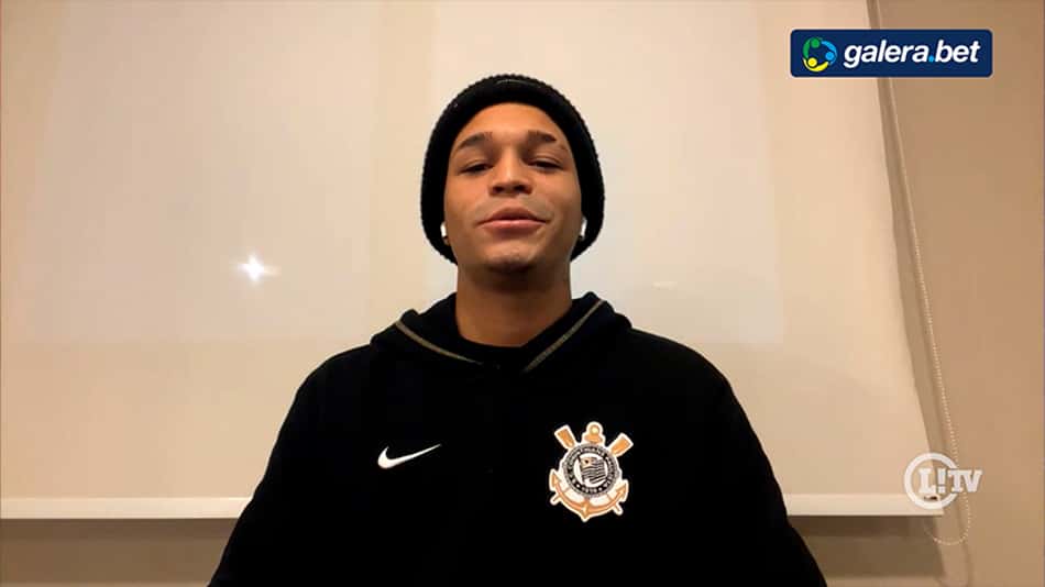 No "A Rodada", Adson revela sonho com Corinthians e fala sobre Europa