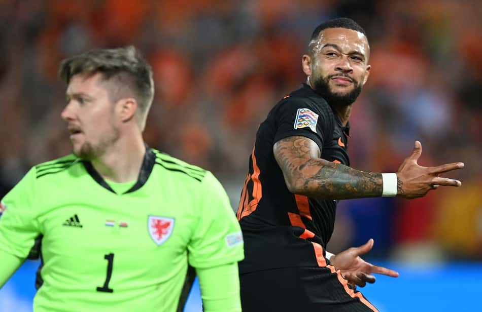 Depay marca nos acréscimos, e Holanda vence o País de Gales na Nations League