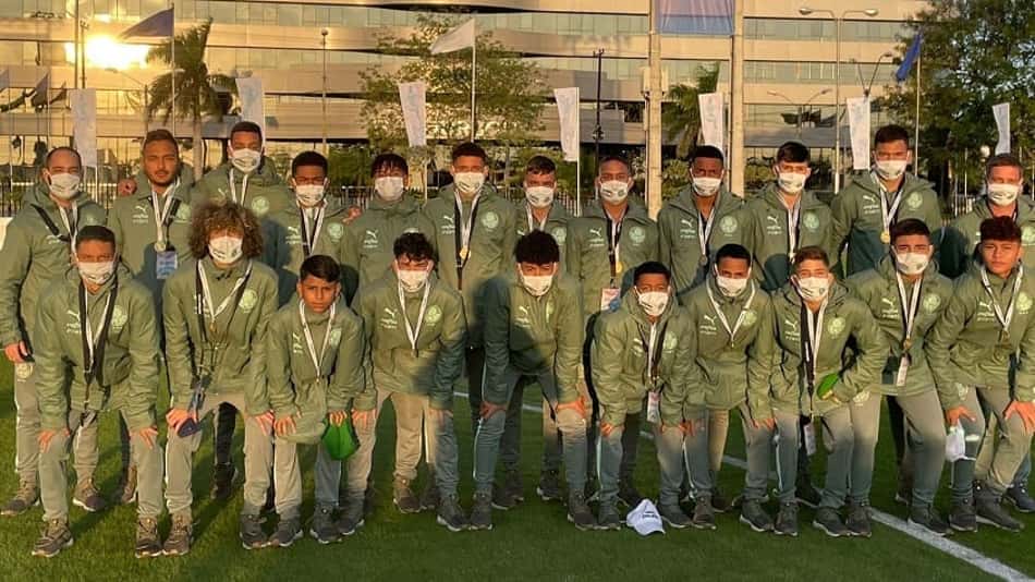 Palmeiras goleia o Barcelona-PER e segue 100% na Libertadores sub-14