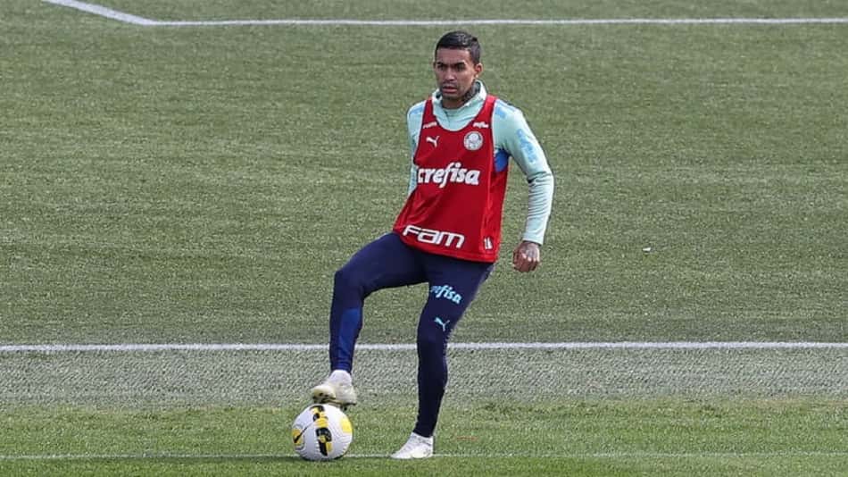 Palmeiras dá sequência na preparação para enfrentar o Atlético-GO; veja provável time