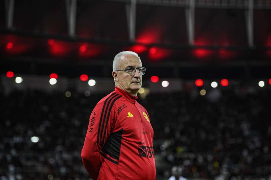 Dorival explica mudanças no Flamengo e exalta reencontro com a torcida: 'Sensação indescritível'