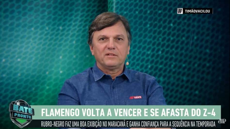 Mauro Cezar critica atuação de jogador do Flamengo: 'Distraído e desligado do jogo'