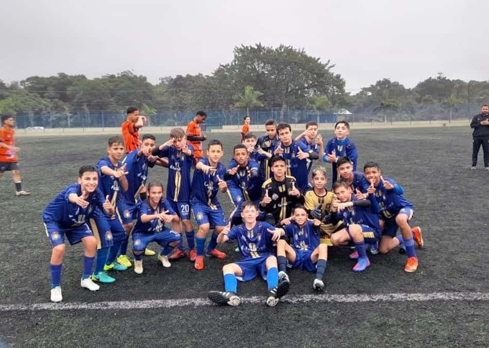 Estrela Dourada surge com projeto esportivo no futebol de base em SP