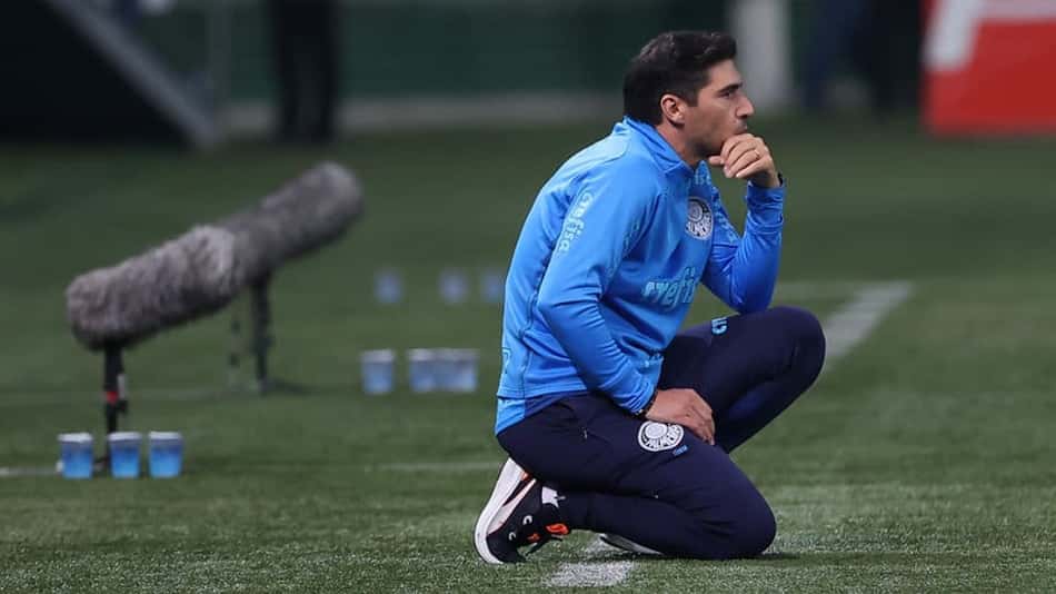Abel rechaça 'Amarelinha' e mantém posição firme: 'Já treino a seleção do Palmeiras'