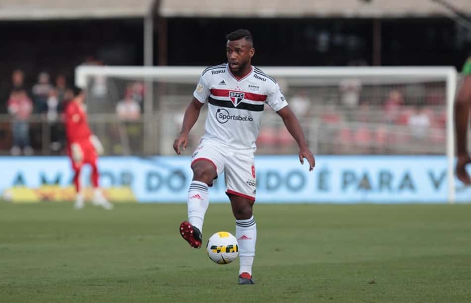 Luan, do São Paulo, passará por cirurgia na coxa esquerda