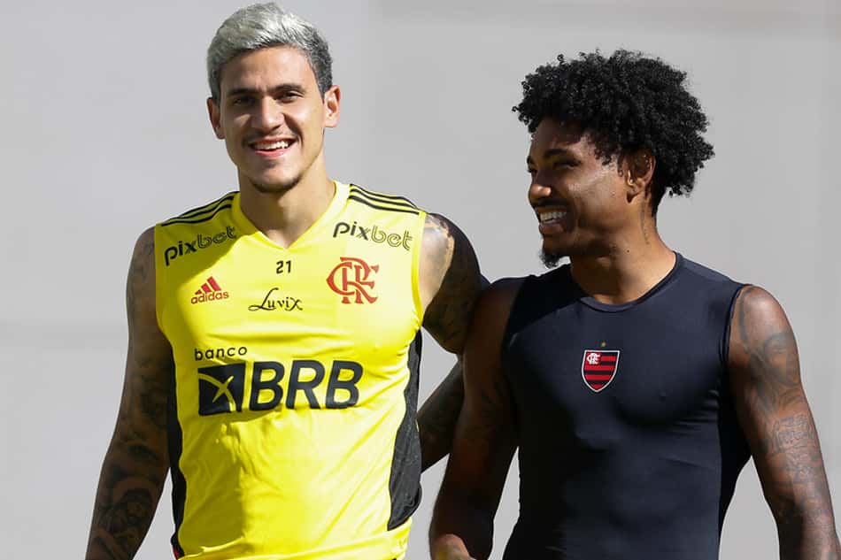 Flamengo encerra preparação para jogo contra o Atlético-MG, e Dorival Jr indica time sem Bruno Henrique