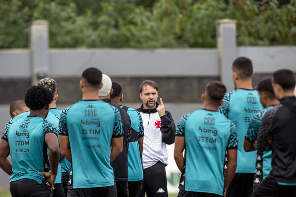Vasco está definido para o duelo contra o Londrina pela Série B; veja onde assistir e a escalação