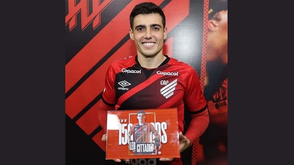 Volante do Athletico-PR, Léo Cittadini completa 250 jogos na carreira e comemora: 'Realizado'