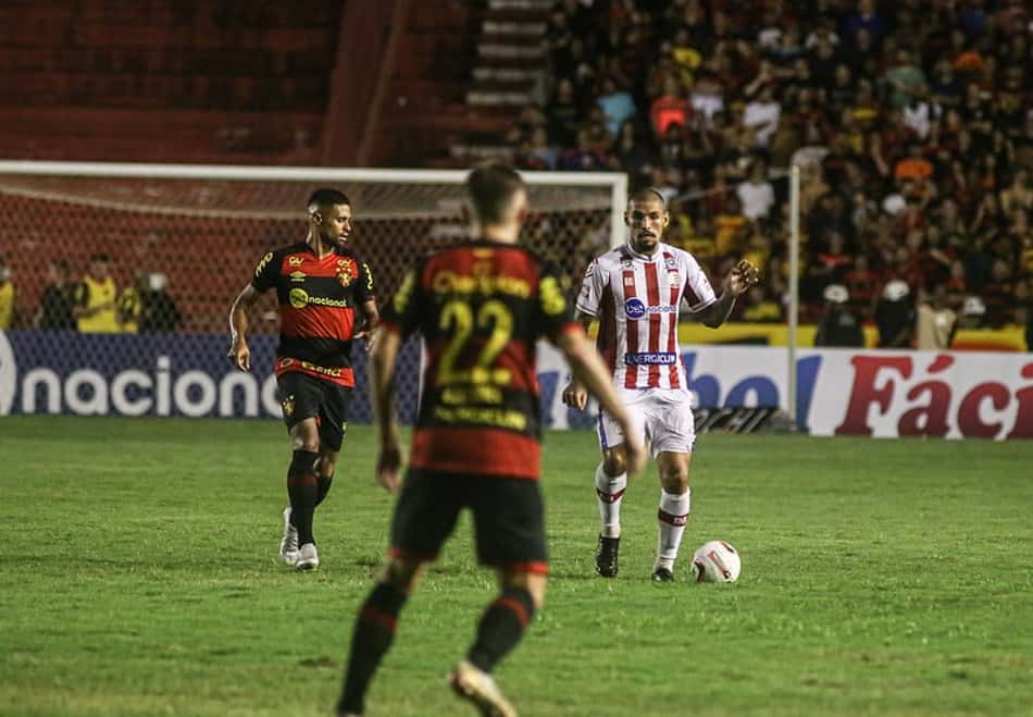Em clássico equilibrado nos Aflitos, Náutico e Sport ficam no empate pela Série B