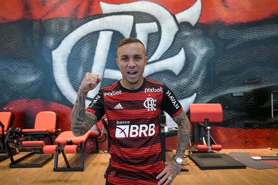 Flamengo informa que apresentação de Everton Cebolinha acontecerá nesta quinta-feira