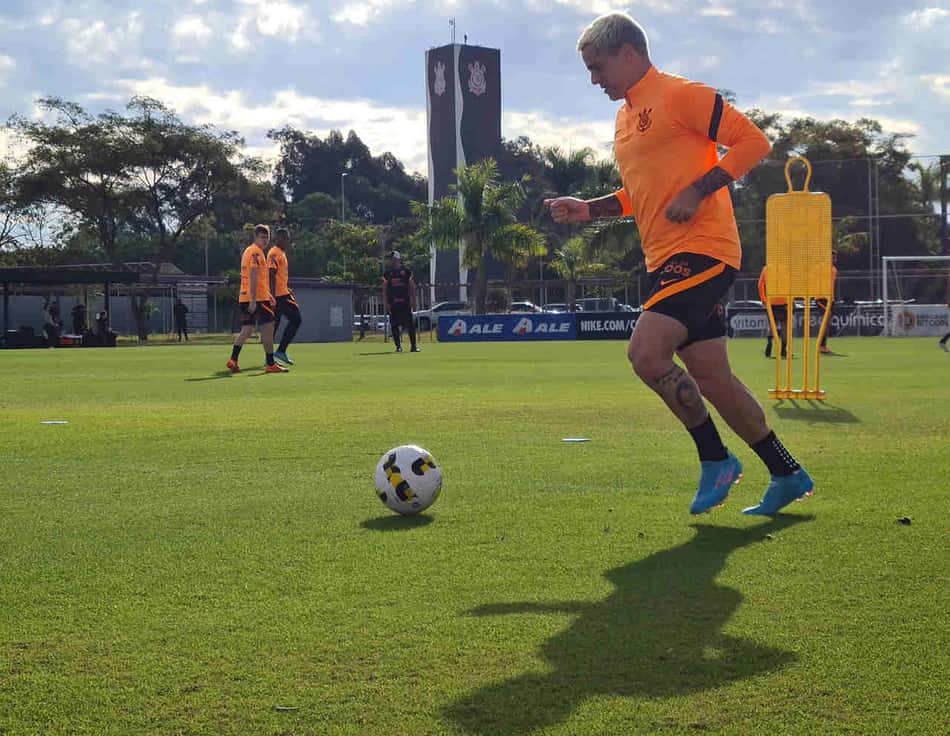 Corinthians inicia preparação para o clássico contra o Santos pela Copa do Brasil