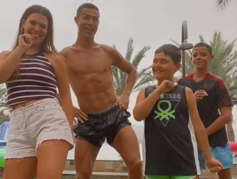 Jogou de ladinho! Cristiano Ronaldo aparece dançando funk viral em vídeo com a família