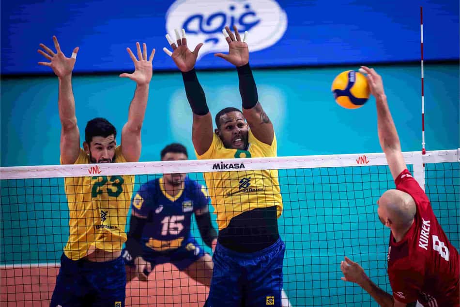 Brasil perde para Polônia e se complica na Liga das Nações de vôlei