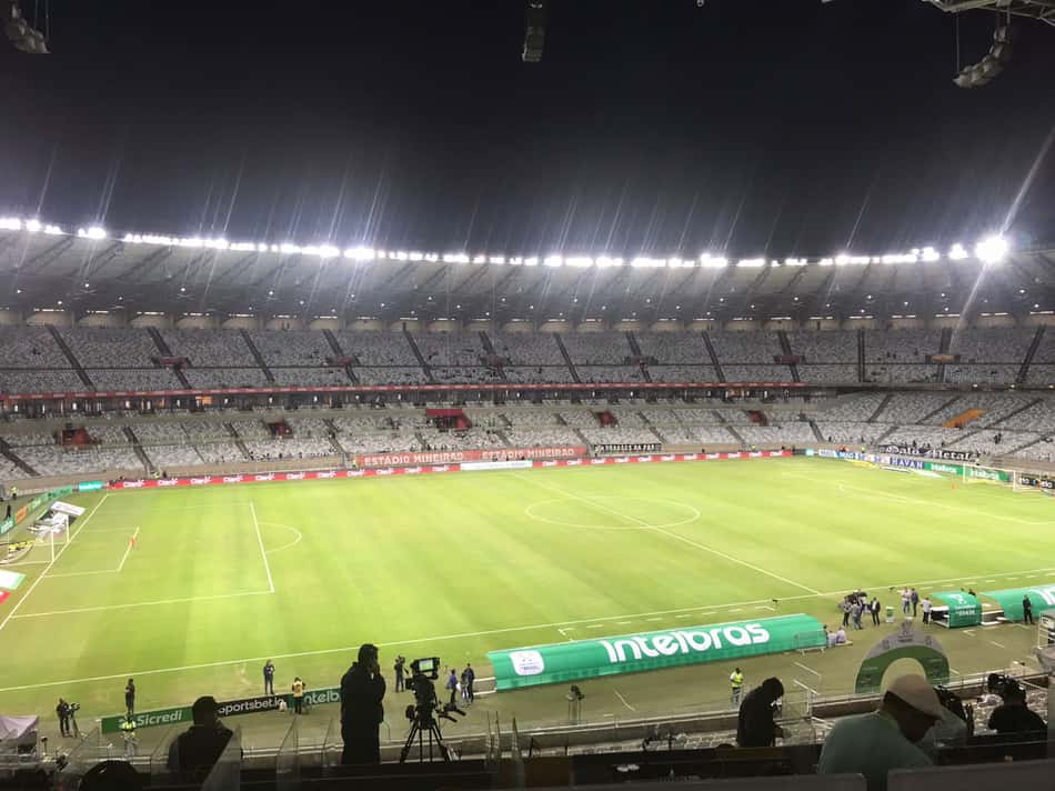Atlético-MG tenta acordo com STJD para denúncia de gritos discriminatórios