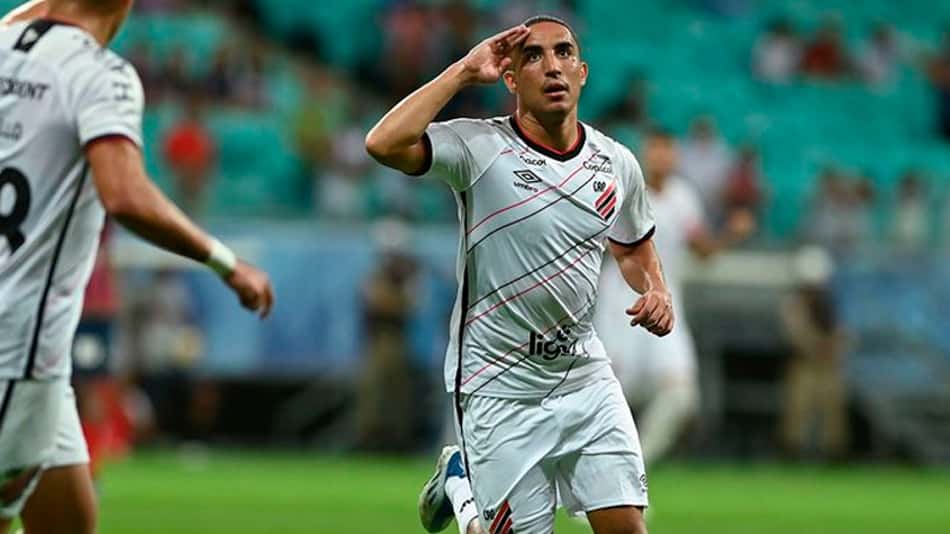 A escalação do Athletico para confronto com o Libertad