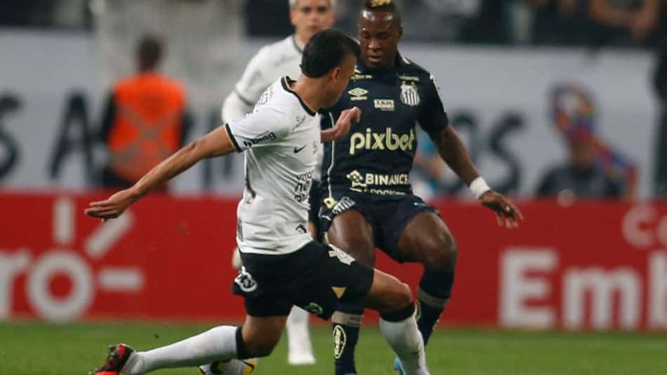 Cantillo aproveita sequência e dá nova dinâmica ao meio-campo do Corinthians