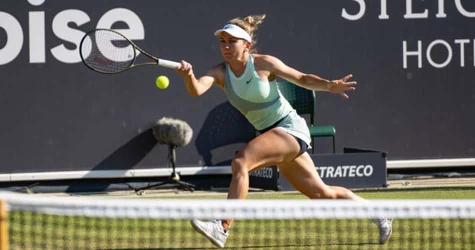 Halep atropela Anisimova e encara Andreescu em semi na Alemanha