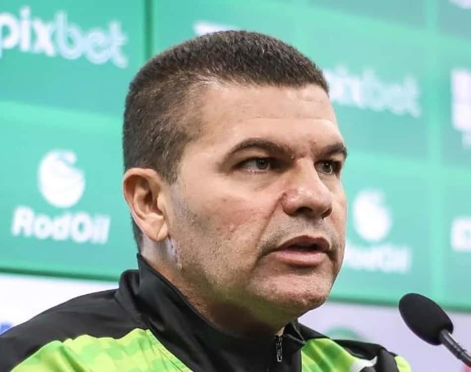 Técnico Umberto Louzer é apresentado no Juventude