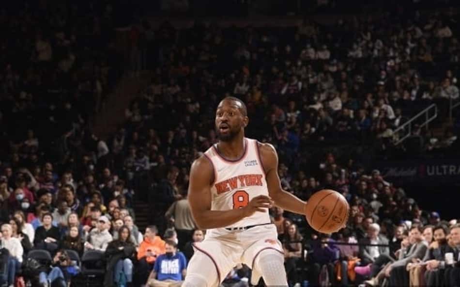 Knicks faz troca no draft e envia Kemba Walker ao Pistons