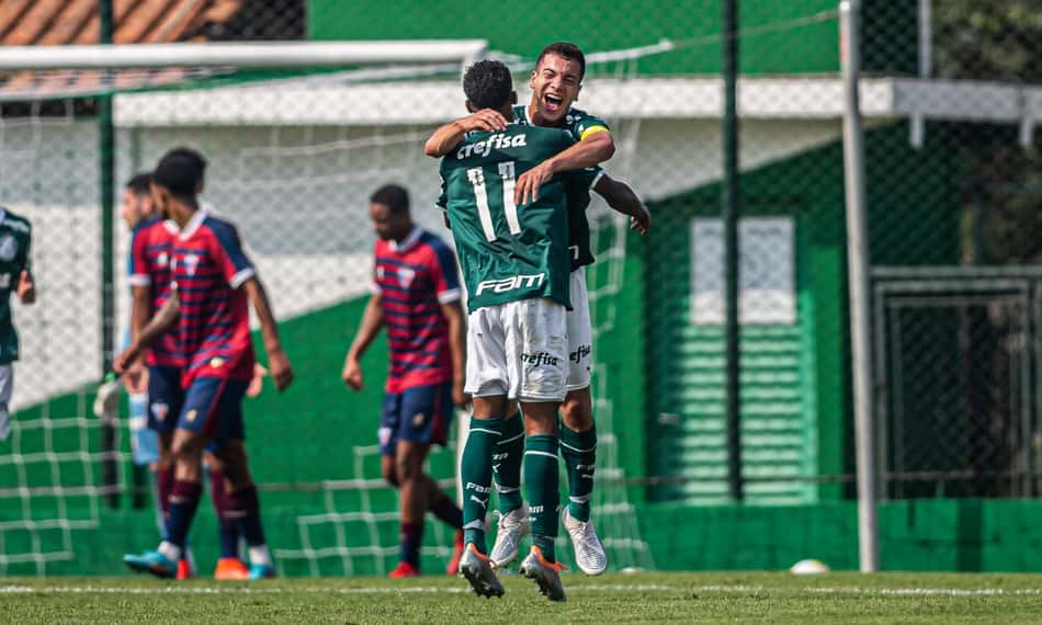 Fabinho e Jhon Jhon brilham, e Palmeiras vence mais uma no Brasileiro Sub-20
