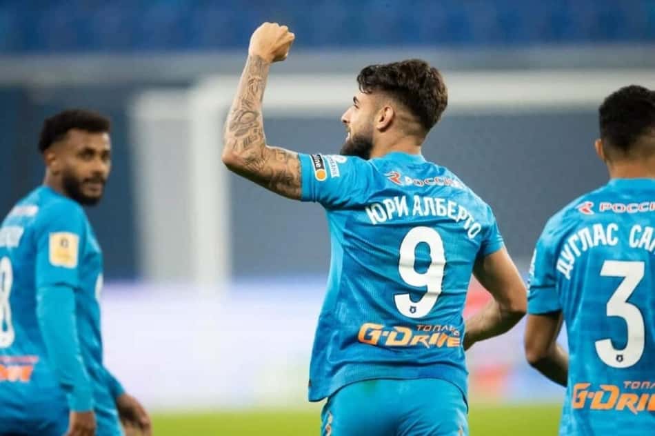 LANCE! Rápido: Zenit oficializa Yuri Alberto no Corinthians, Barça faz nova proposta por Lewa e mais