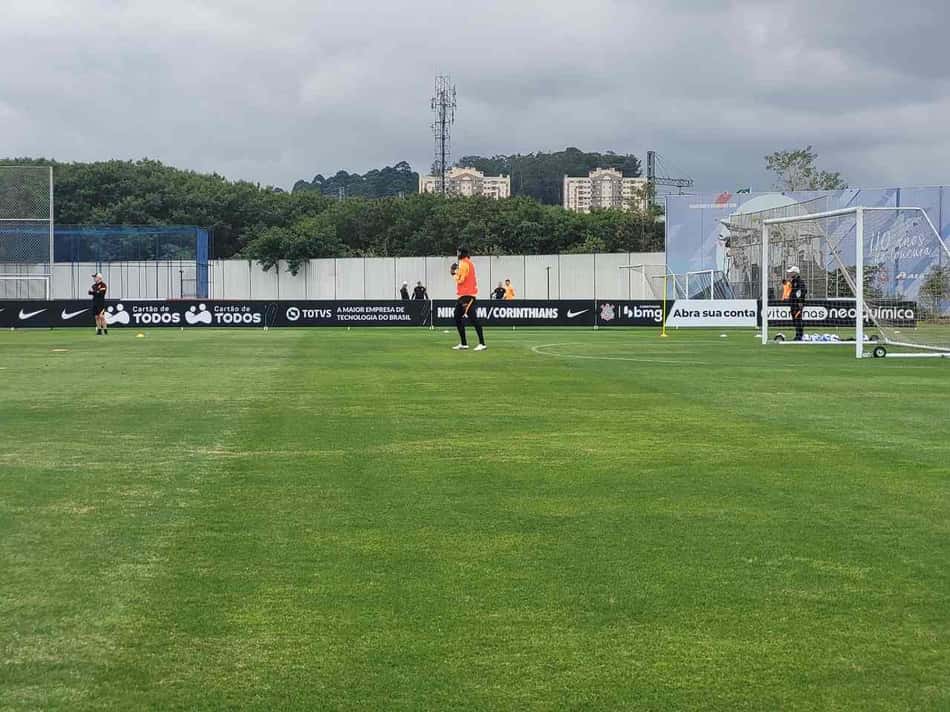 Sem descanso! Horas após empate com o Santos, Corinthians treina visando o Boca