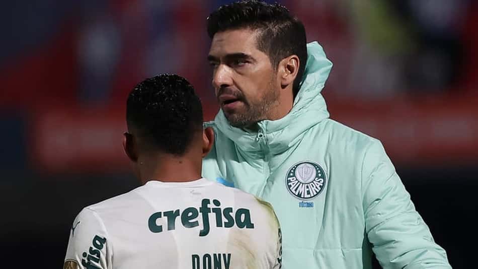 Abel Ferreira desabafa e faz pedido à torcida: 'Quem critica, não sabe o que é ser Palmeiras'