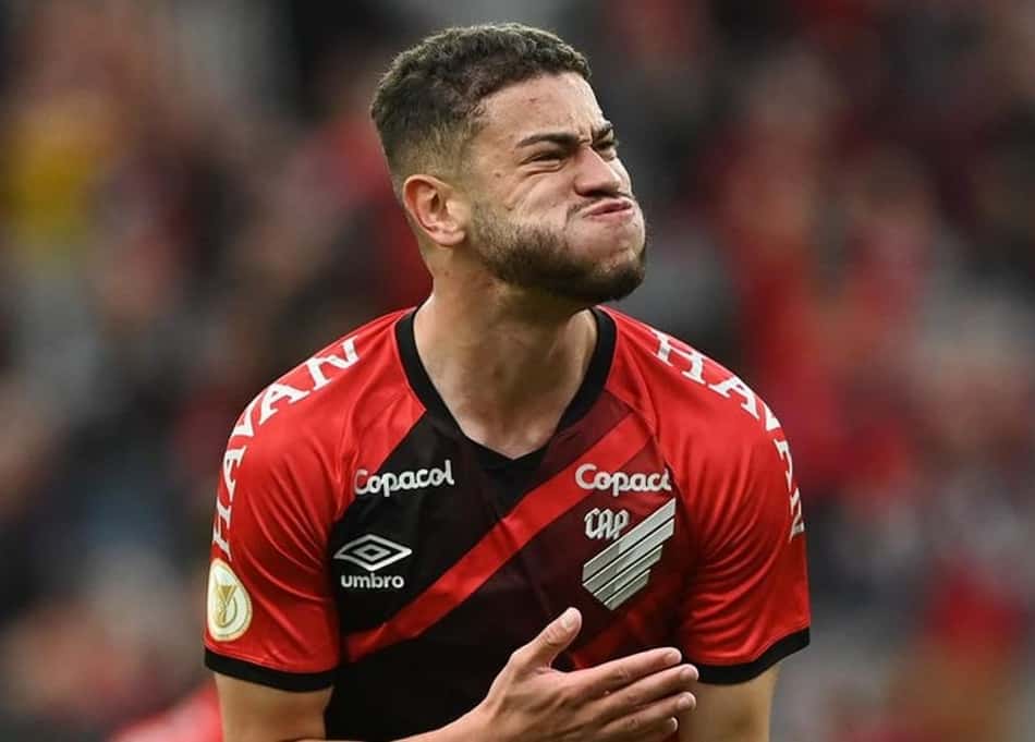 Destacando ganho de experiência, Rômulo fala sobre expectativa para Palmeiras x Athletico