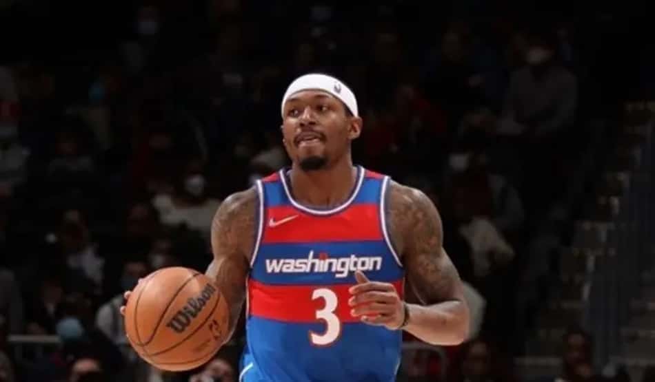 Bradley Beal acerta extensão contratual máxima com Wizards