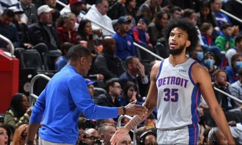 Marvin Bagley renova contrato com o Detroit Pistons