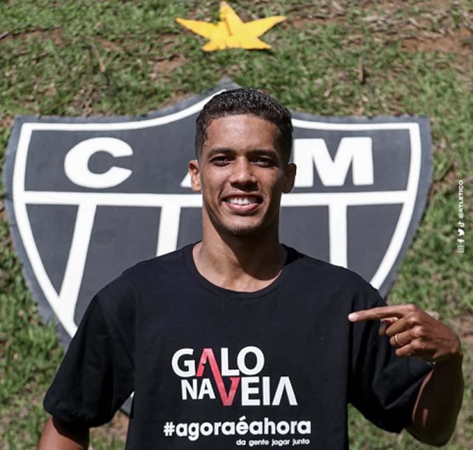 Atlético-MG anuncia a contratação do atacante Pedrinho, ex-Corinthians