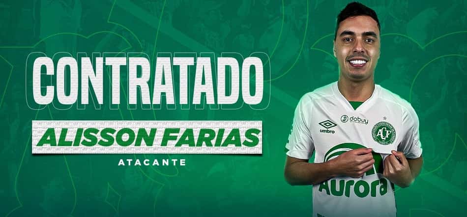 Chapecoense anuncia chegada de Alisson Farias e saída de Rodrigo Varanda