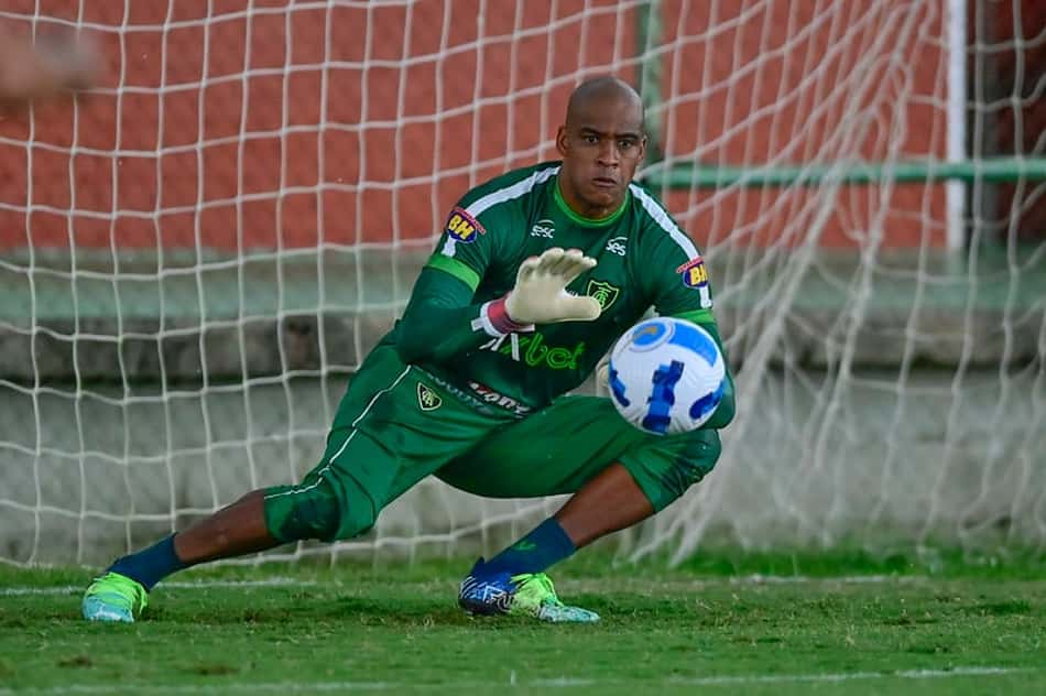 América-MG divulga rescisão de contrato de Jailson
